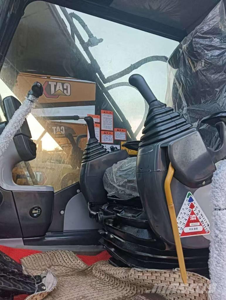 CAT 324 D2L Bandgrävare