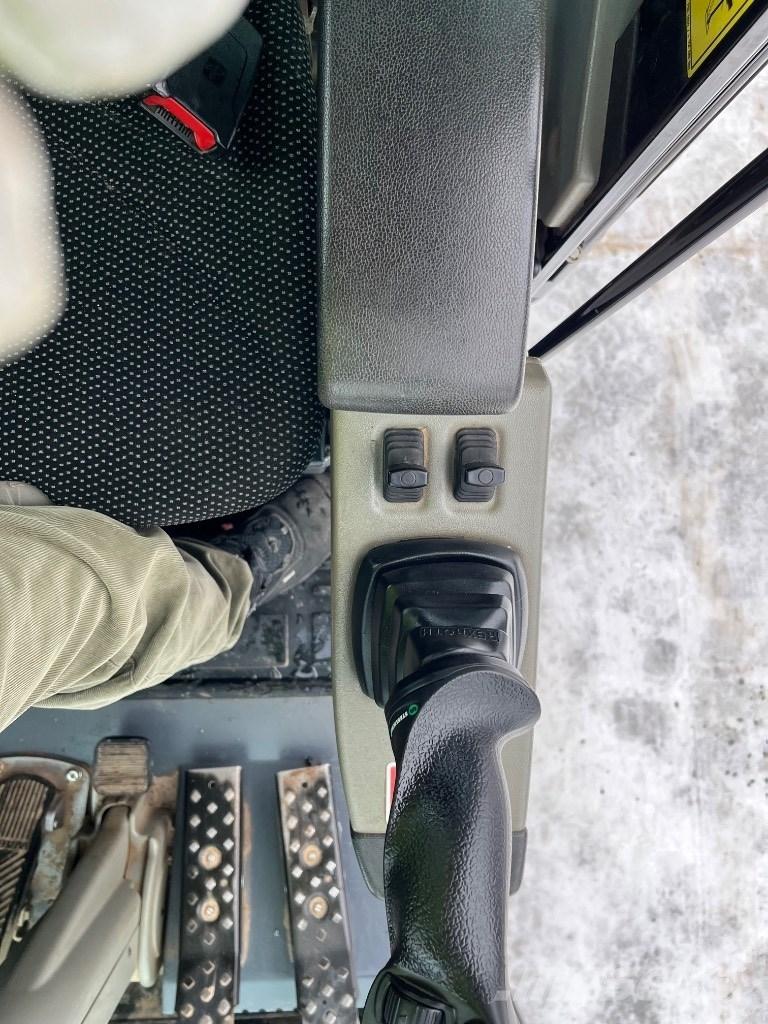 Yanmar B 95 W Hjulgrävare