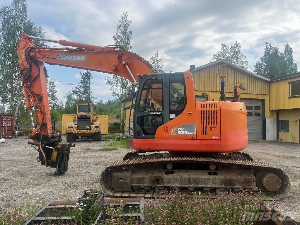 Doosan DX 235 LCR Bandgrävare