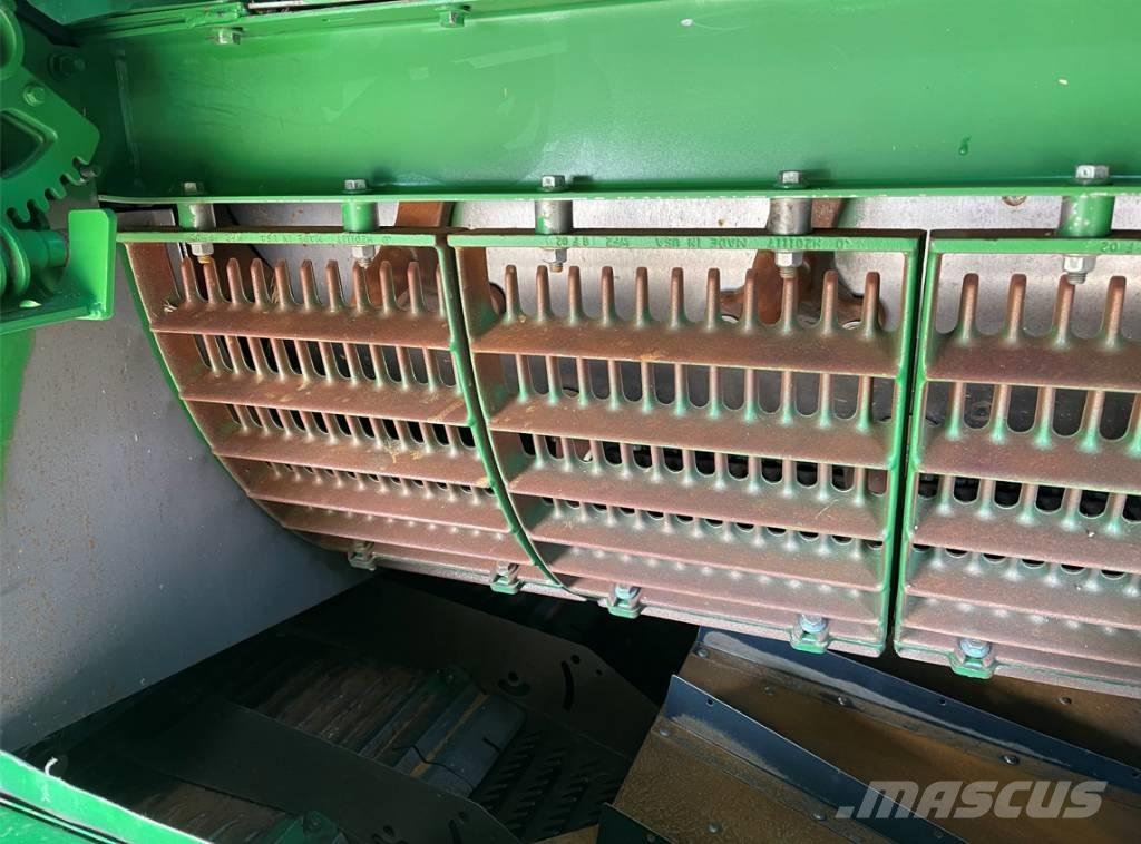 John Deere S 680 Skördetröskor