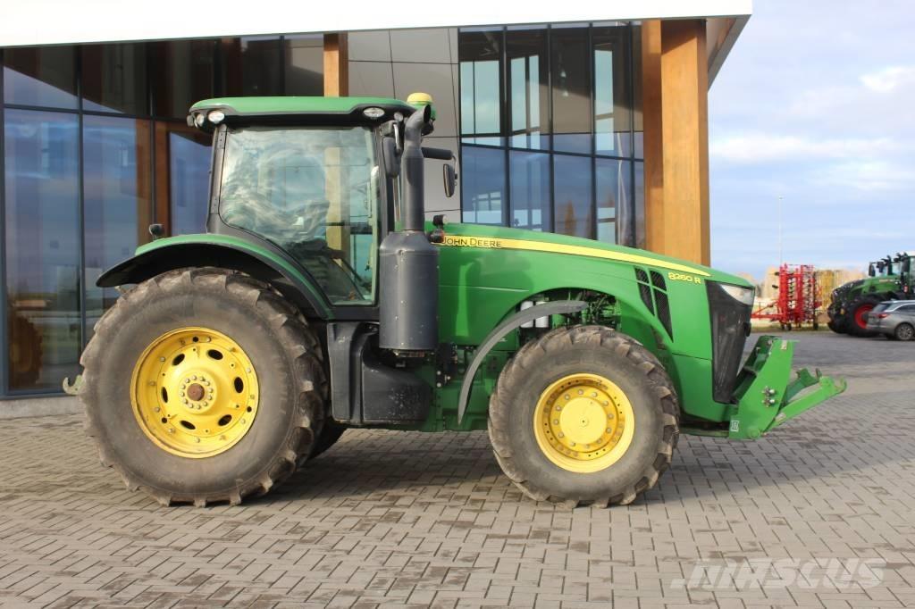 John Deere 8260 R Traktorer