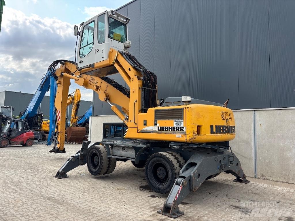 Liebherr A 904 C HD Avfalls / industri hantering