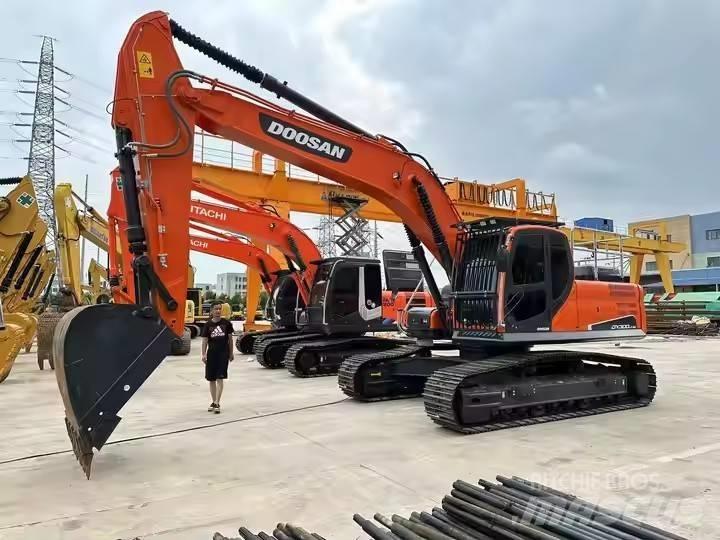 Doosan DX300LC-9C Bandgrävare