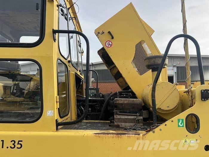 Corinsa CCR 2135 Pneumatiska Hjulvältar