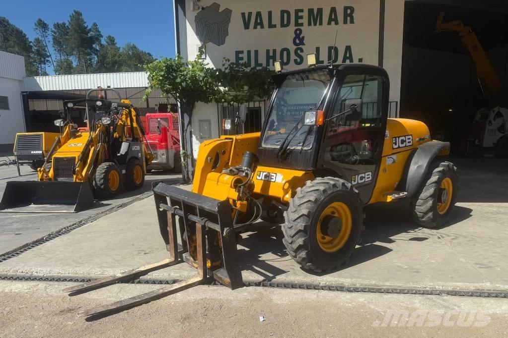 JCB 527-55 Redskapsbärare för lantbruk