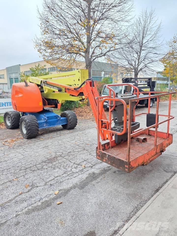 JLG 450 AJ Bomliftar