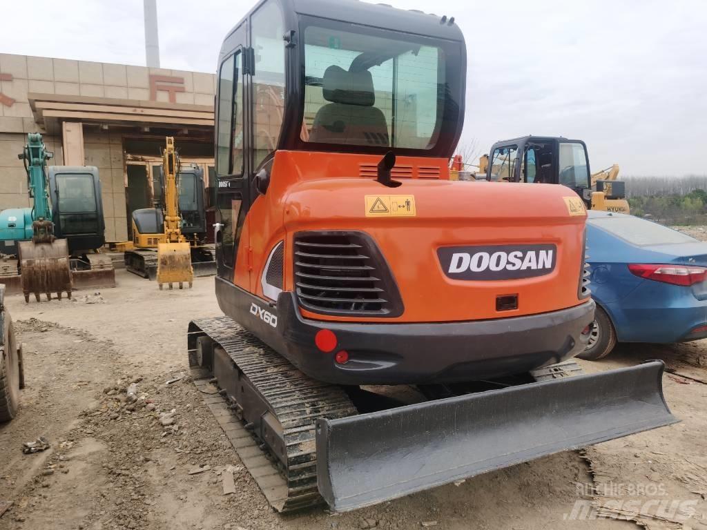 Doosan DX 60 Minigrävare < 7t
