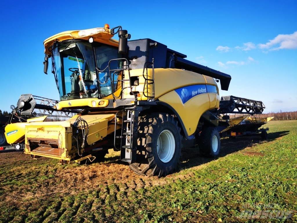 New Holland CX 8080 Skördetröskor