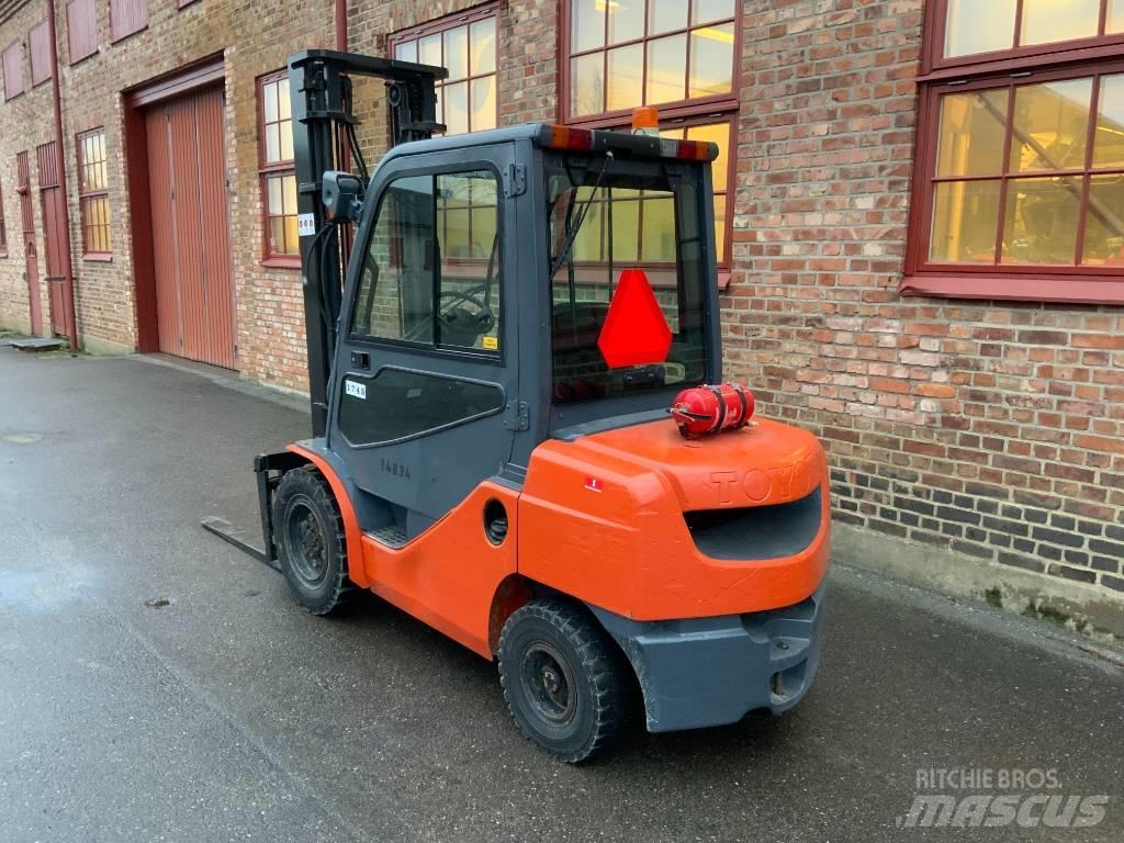 Toyota 02-8 FD F 30 Dieselmotviktstruckar