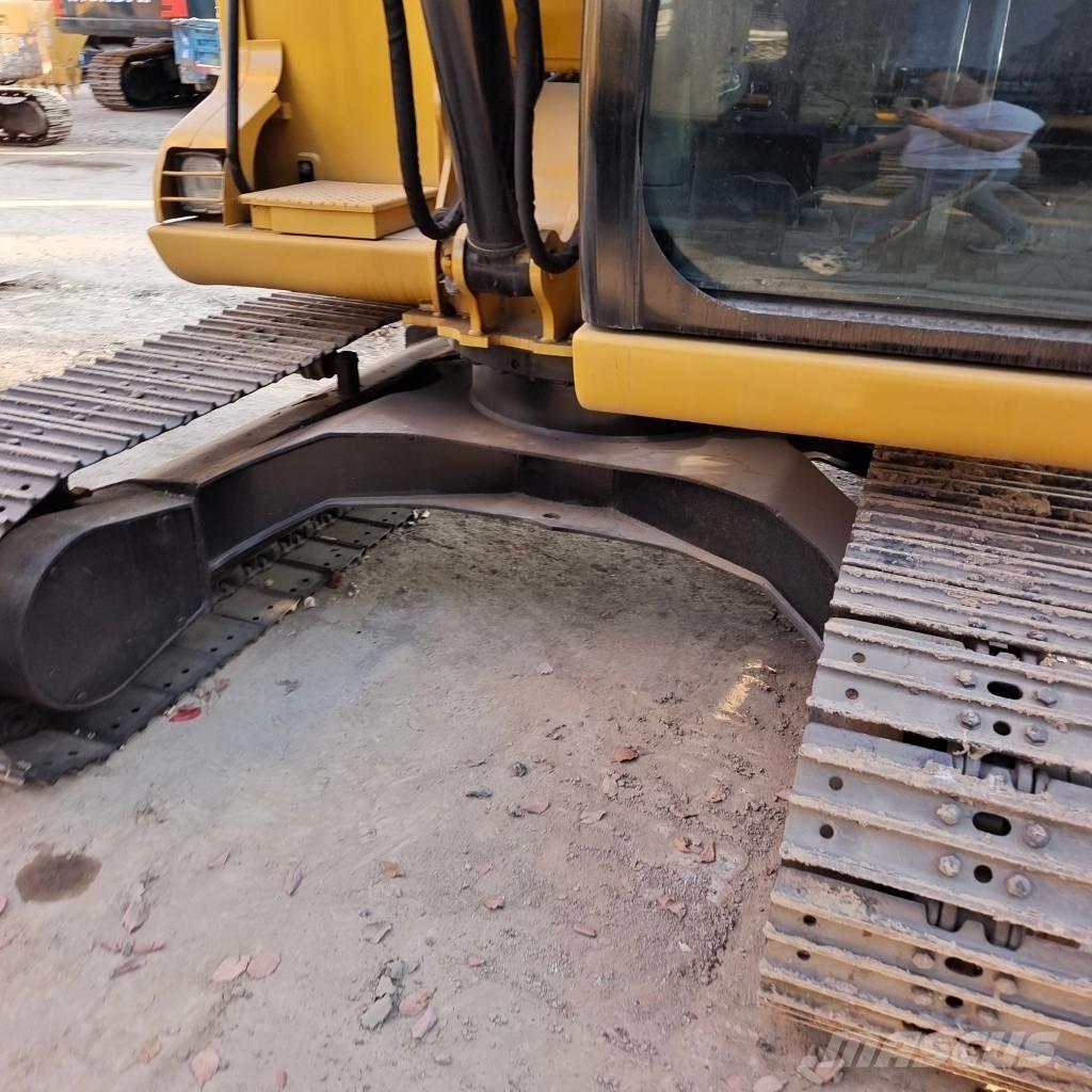 CAT 307 D Midigrävmaskiner 7t - 12t