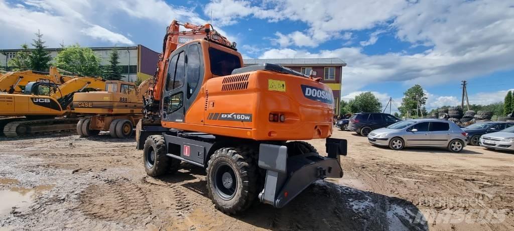 Doosan DX 160 W Hjulgrävare