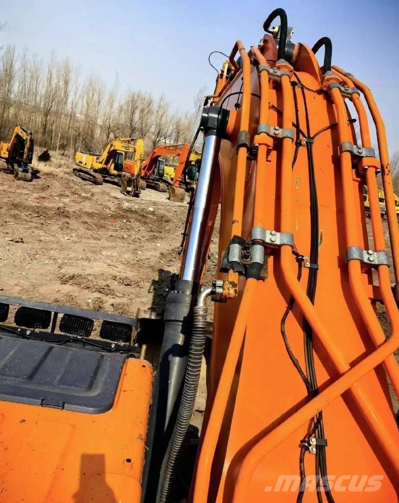 Doosan DX 500 LC Bandgrävare