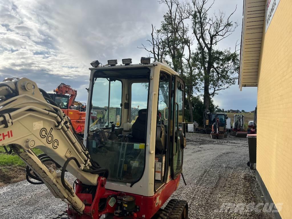 Takeuchi TB 225 Minigrävare < 7t
