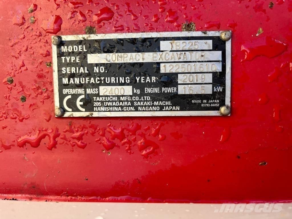 Takeuchi TB 225 Minigrävare < 7t