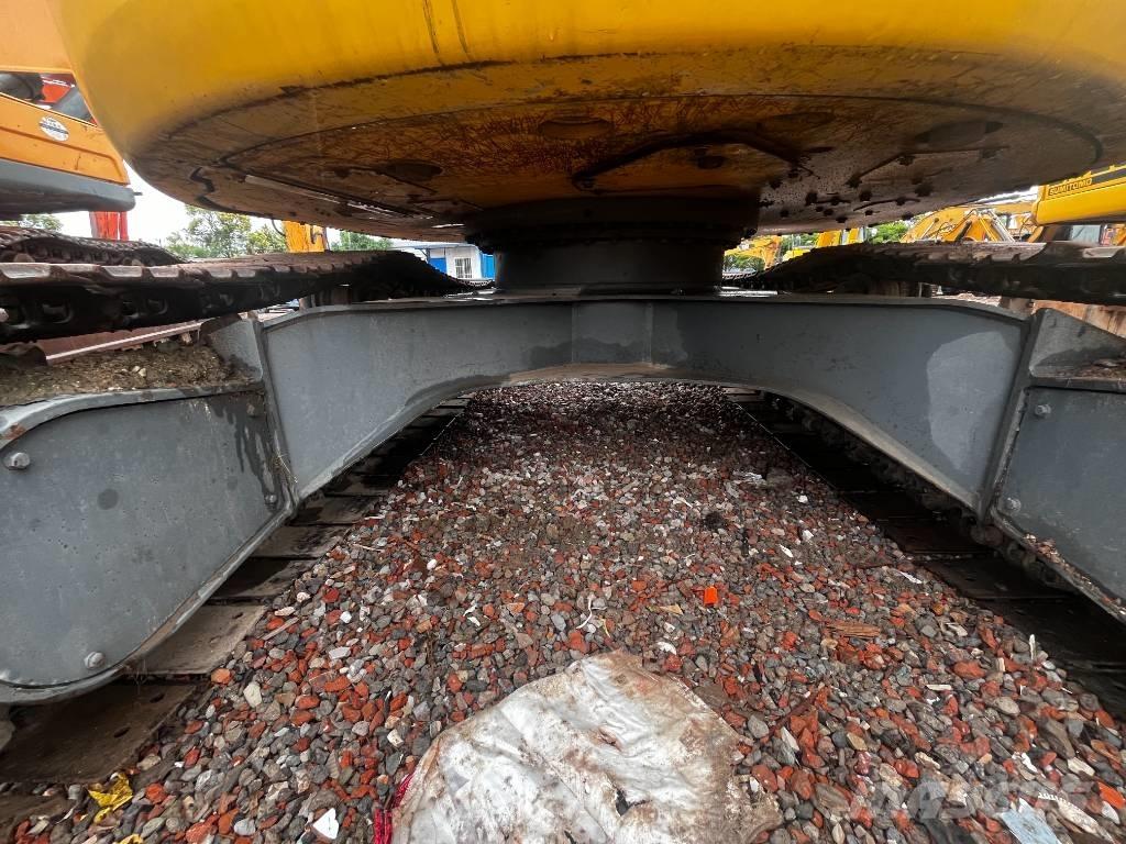 Komatsu PC 138 US Bandgrävare