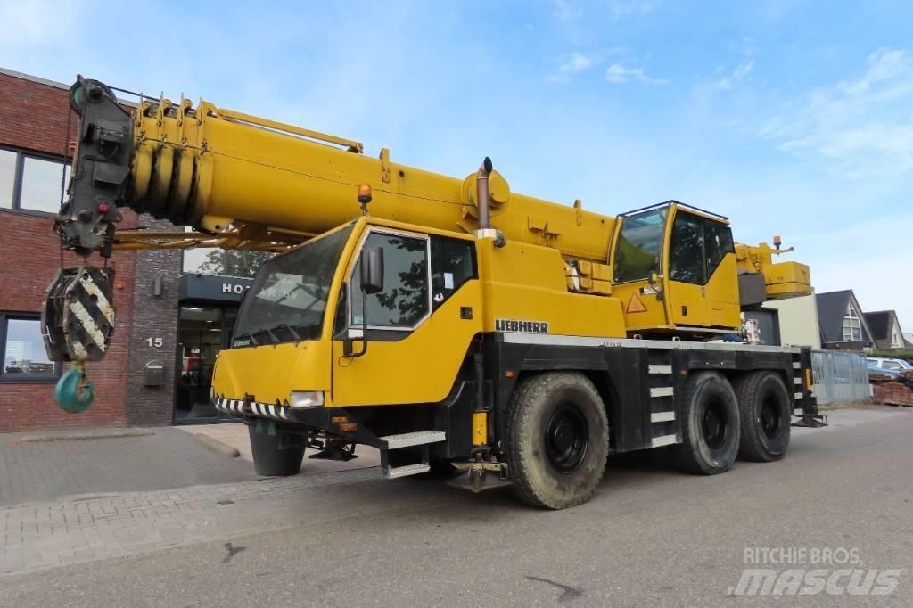 Liebherr LTM 1055-1 Allterrängkranar