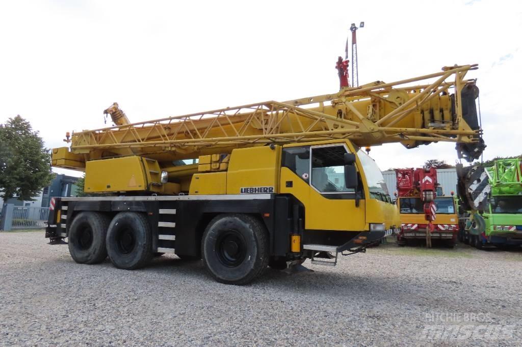 Liebherr LTM 1055-1 Allterrängkranar
