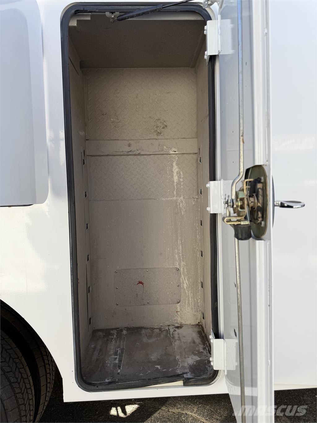 Ford F550 Plogbilar