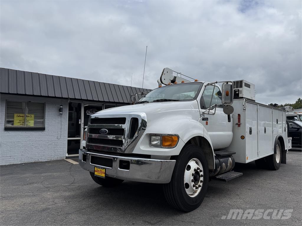 Ford F750 Plogbilar