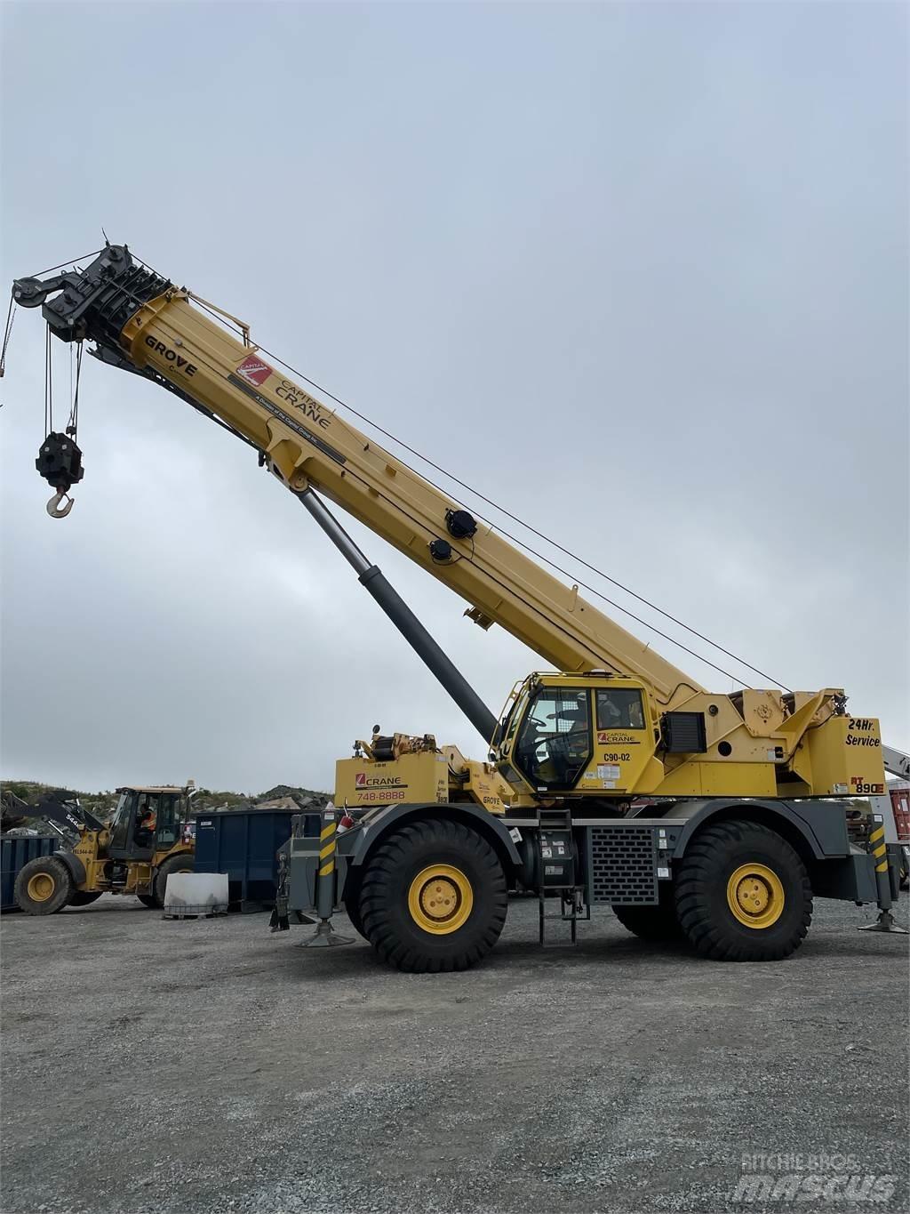 Grove RT890E Terrängkranar (Grov terräng)