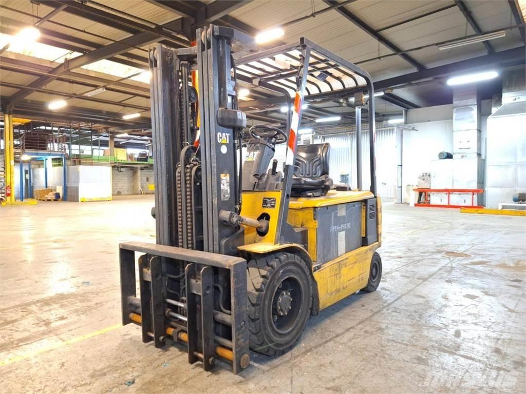CAT EP30K-PAC Övriga motviktstruckar