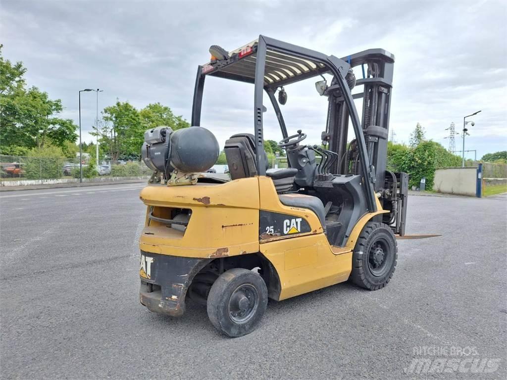 CAT GP25N Övriga motviktstruckar
