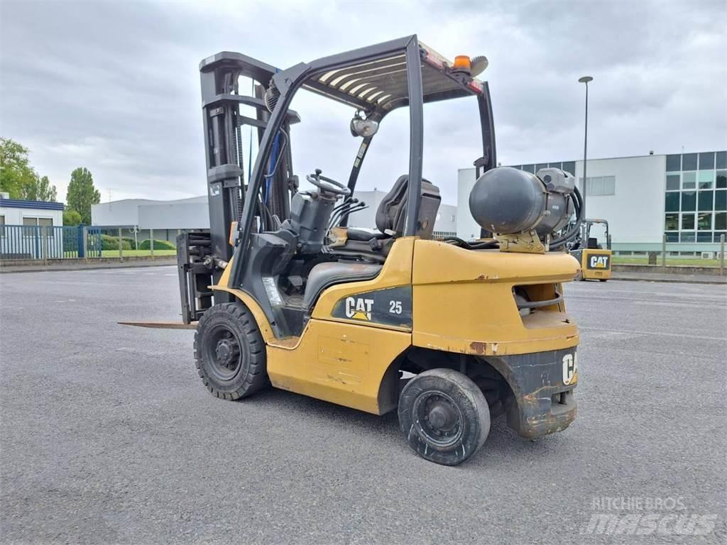 CAT GP25N Övriga motviktstruckar