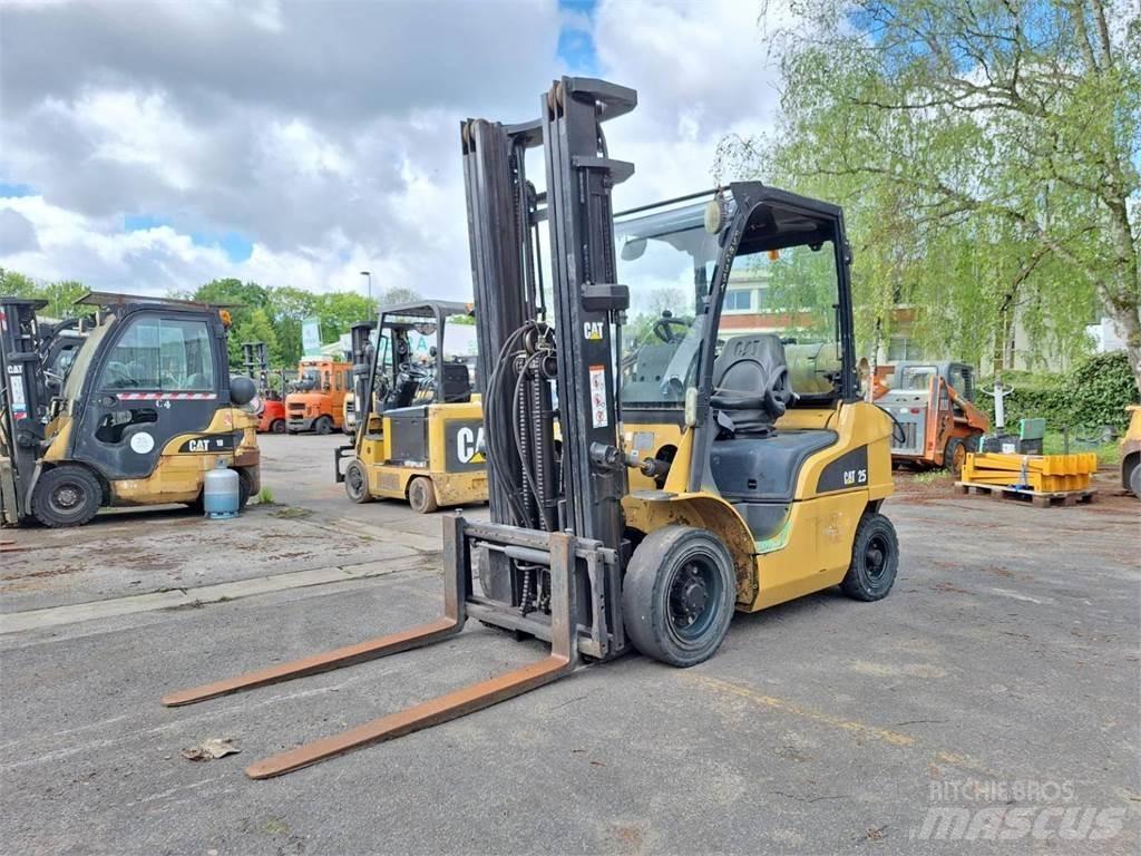 CAT GP25N Övriga motviktstruckar