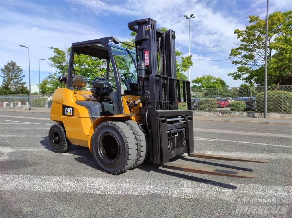 CAT GP40N Övriga motviktstruckar