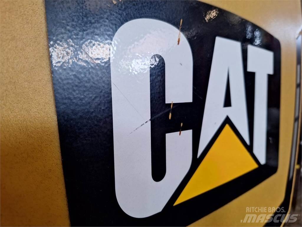 CAT NO20NE Plocktruck, låglyftande