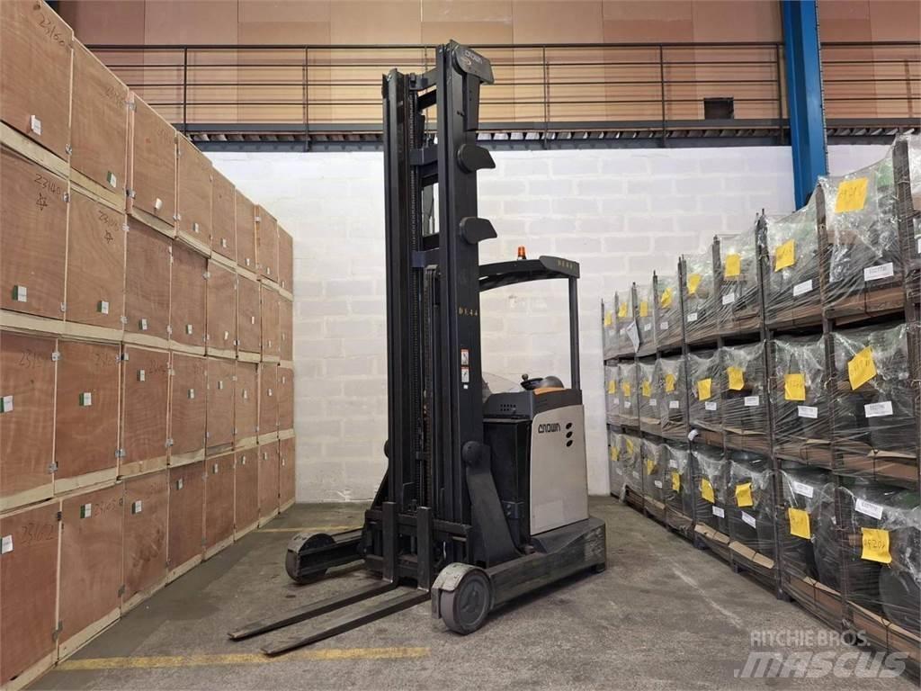 Crown ESR 5260 Skjutstativtruck
