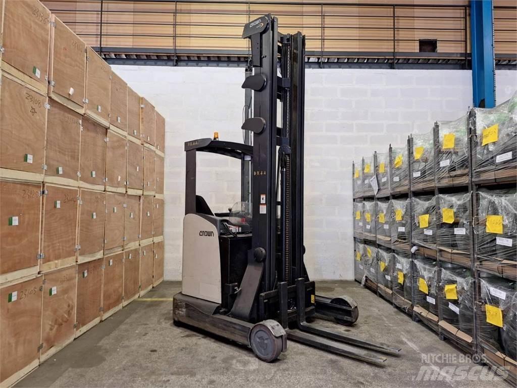 Crown ESR 5260 Skjutstativtruck