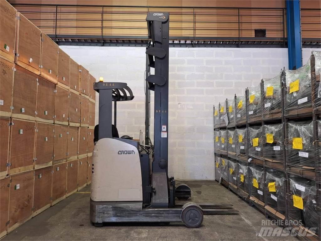 Crown ESR 5260 Skjutstativtruck