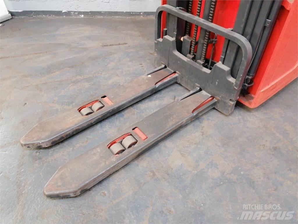 Fenwick L12 Staplare