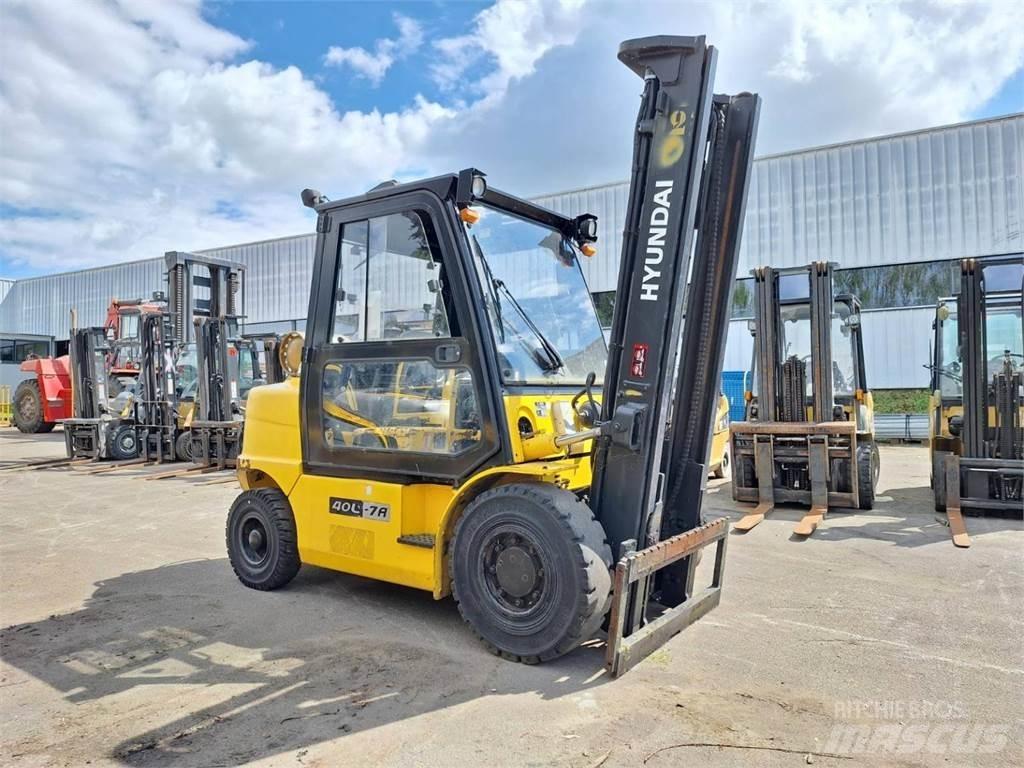Hyundai 40L-7A Övriga motviktstruckar