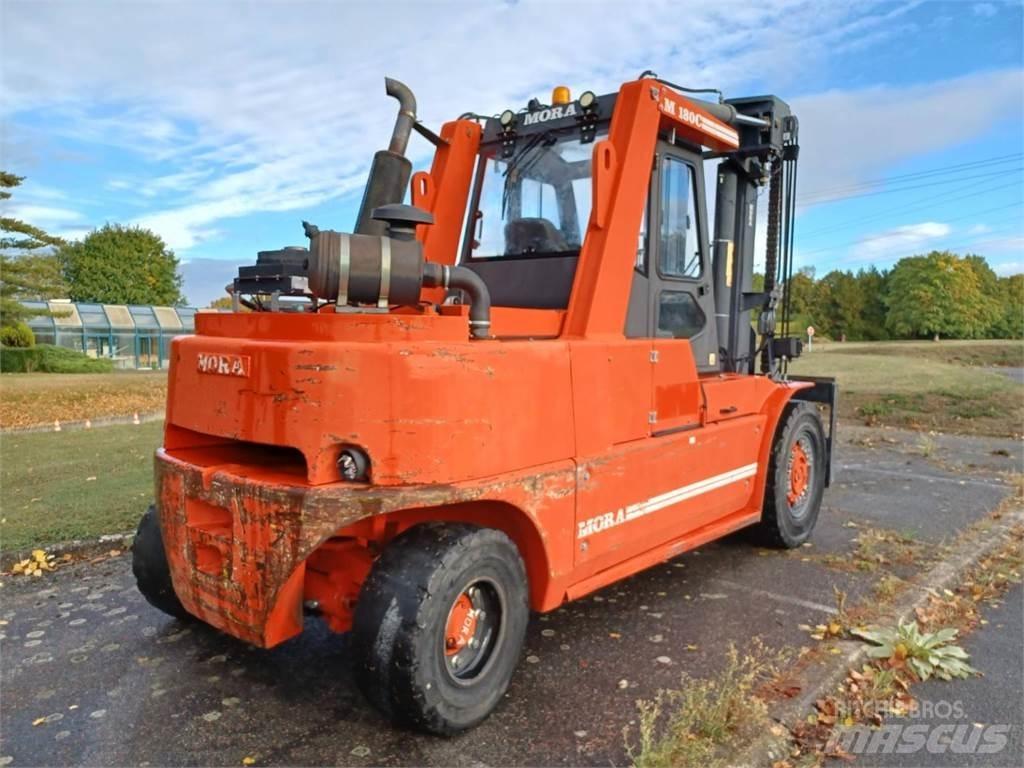 Mora M180C Övriga motviktstruckar