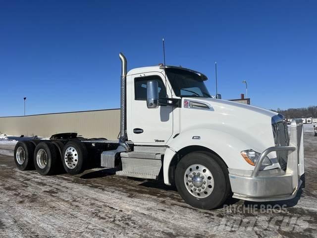 Kenworth T680 Övriga bilar