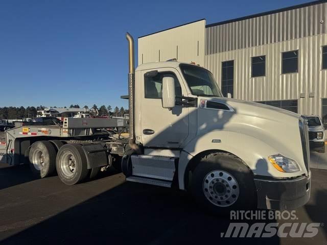 Kenworth T680 Övriga bilar