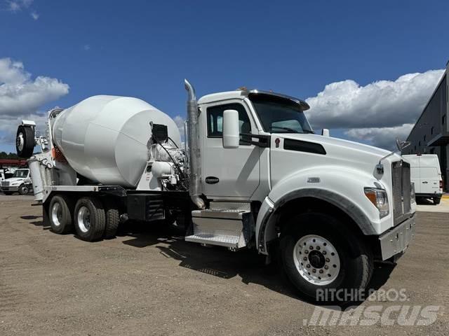 Kenworth T880 Övriga bilar