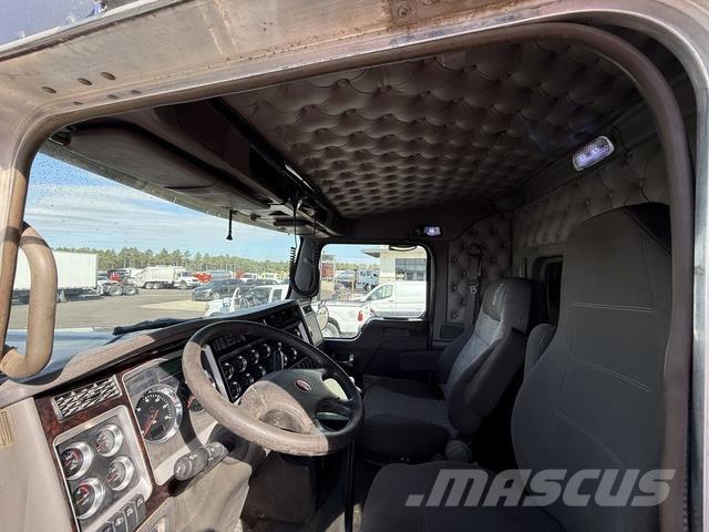 Kenworth W900 Övriga bilar