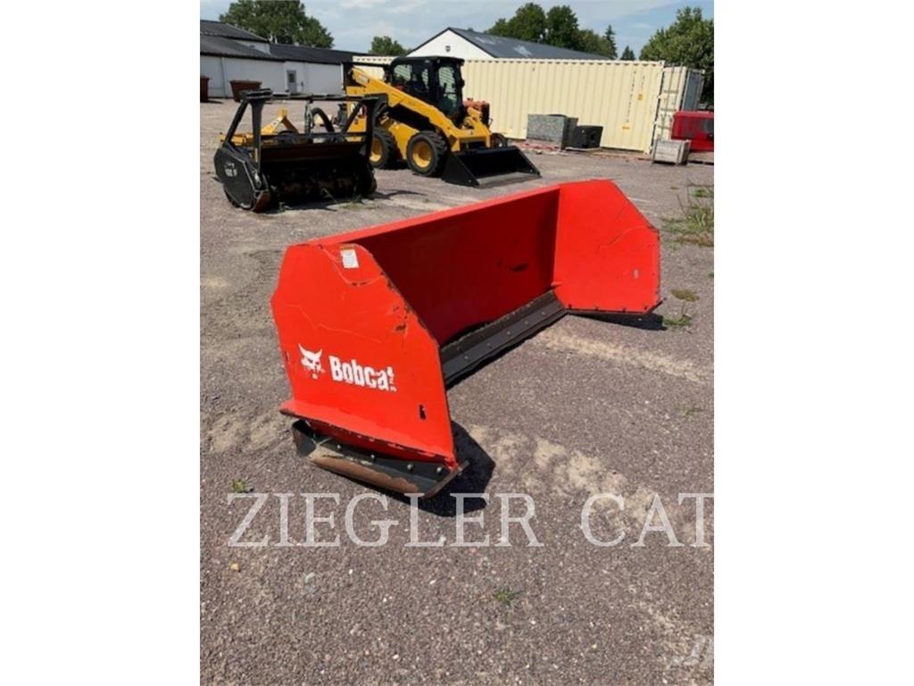 Bobcat SNOWPUSHER94 Snöslungor och -fräsar