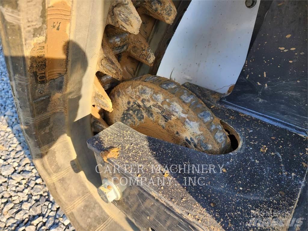 Bobcat T66 Kompaktlastare