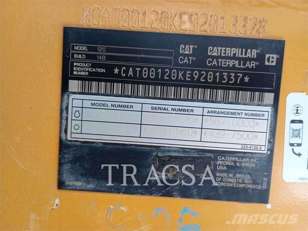 CAT 120 Väghyvlar
