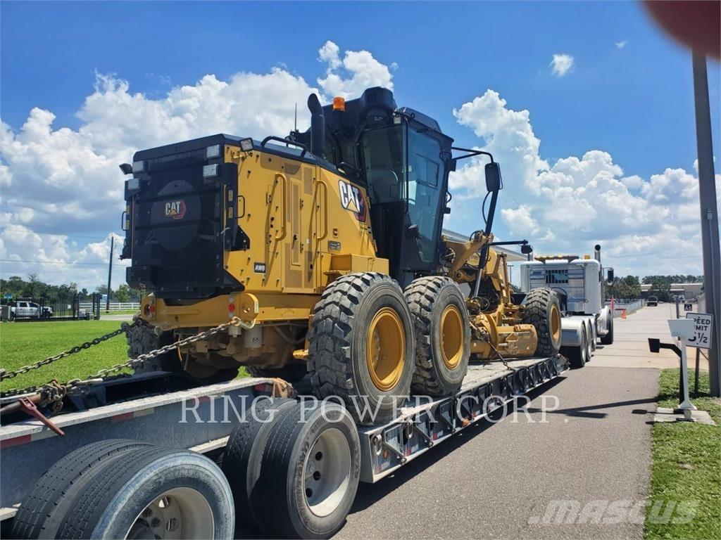 CAT 120 AWD CS Väghyvlar
