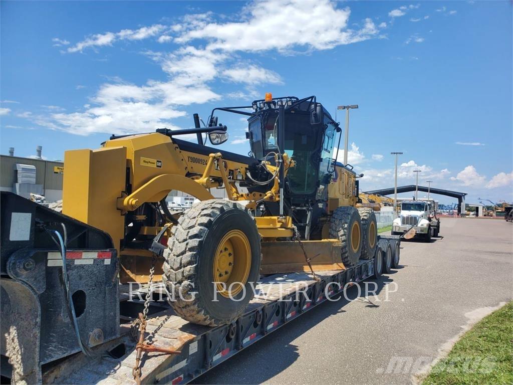 CAT 120 AWD CS Väghyvlar