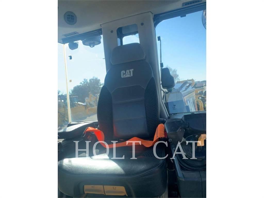 CAT 120AWD JOY Väghyvlar