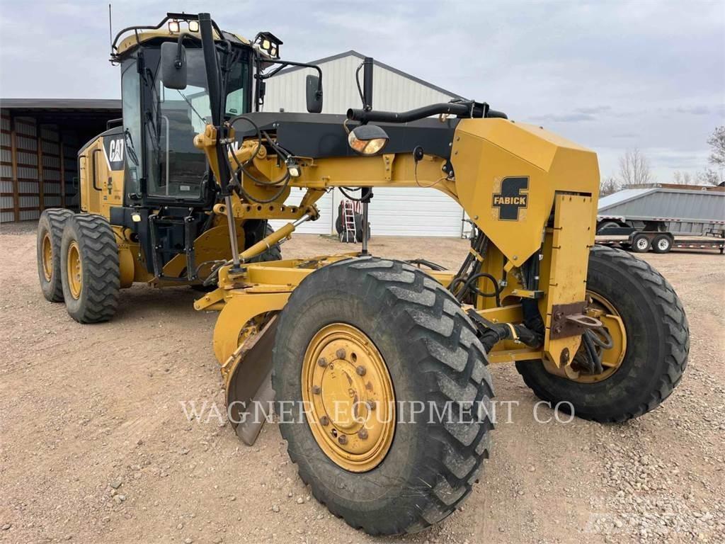 CAT 120M AWD Väghyvlar