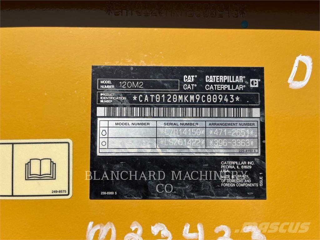 CAT 120M2 Väghyvlar