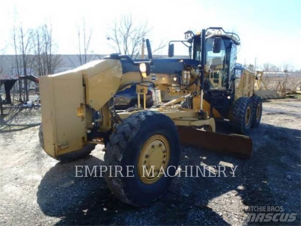CAT 120M2 AWD Väghyvlar