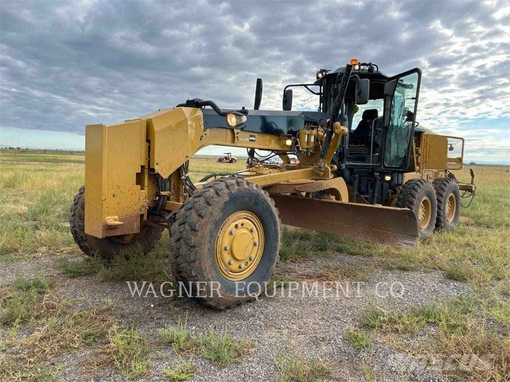 CAT 120M2AWD Väghyvlar